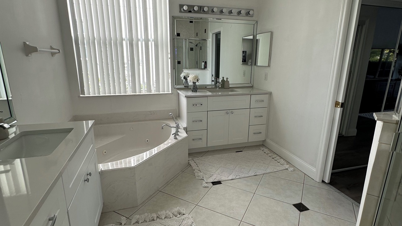 Photo of Bathroom in Vista East