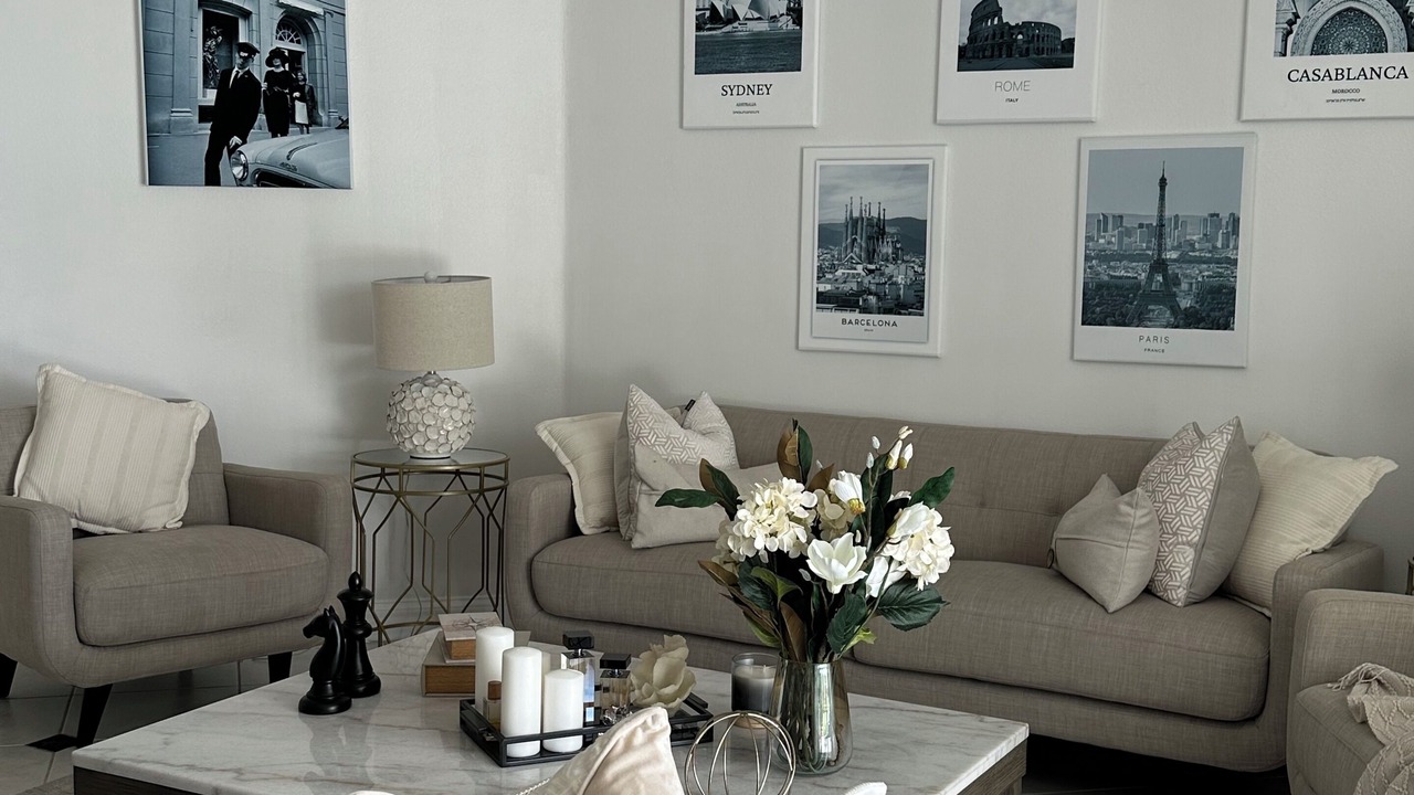 Photo of Livingroom in Vista East