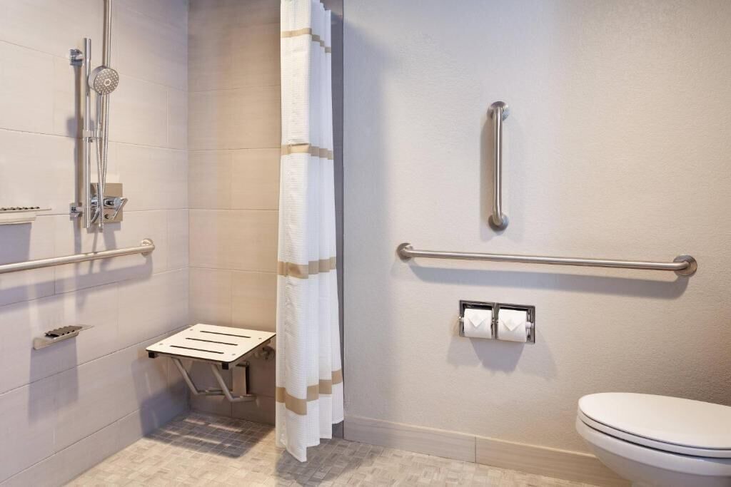 Photo of Bathroom in Airport North