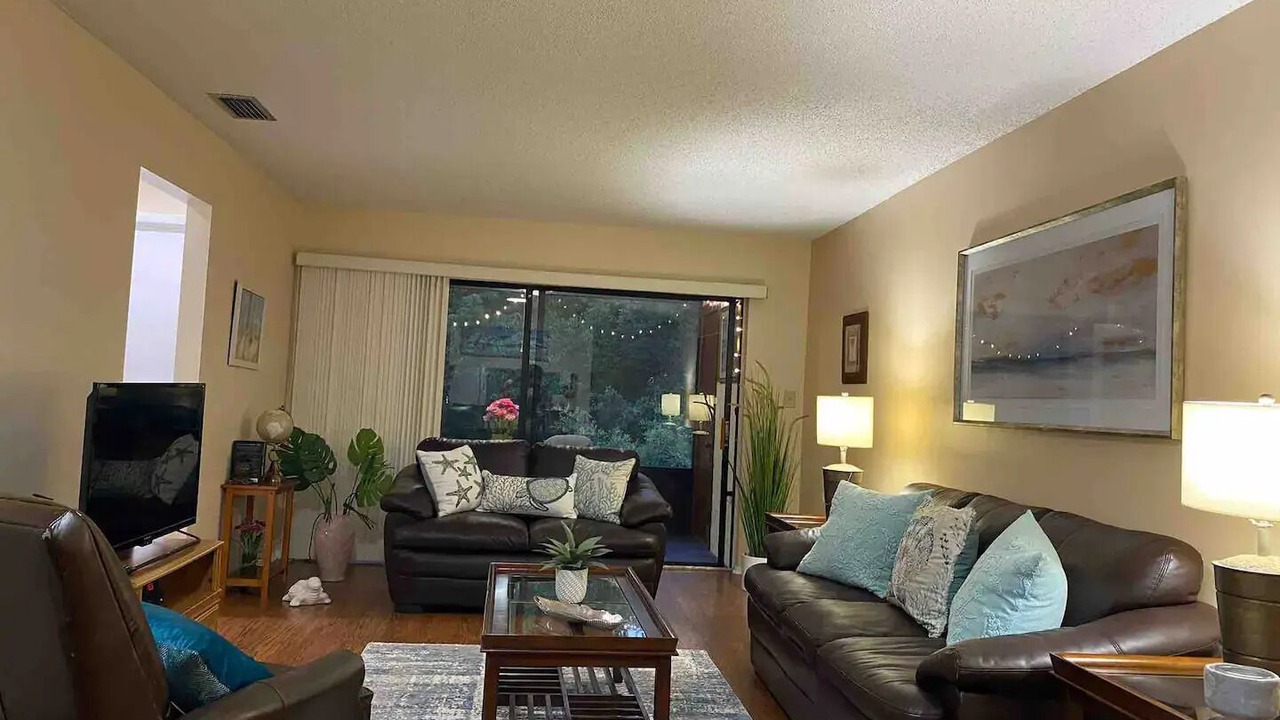 Photo of Livingroom in Ventura