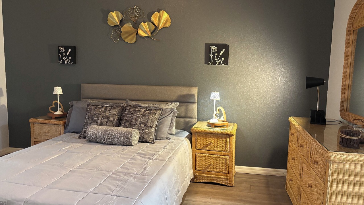 Photo of Bedroom in Bahama Bay