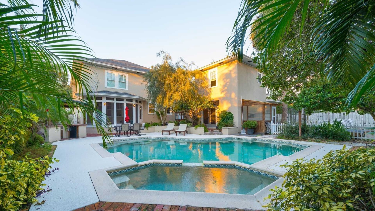 Photo of Outdoor in Fairview Shores