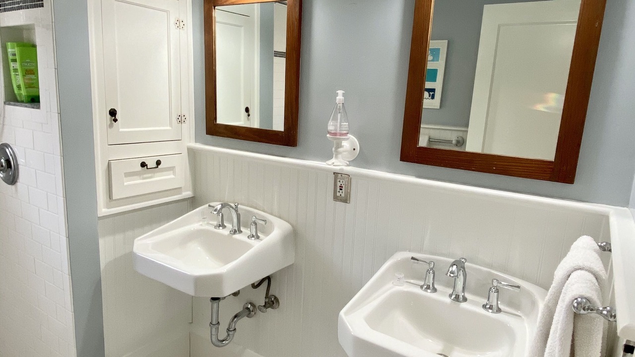 Photo of Bathroom in Fairview Shores