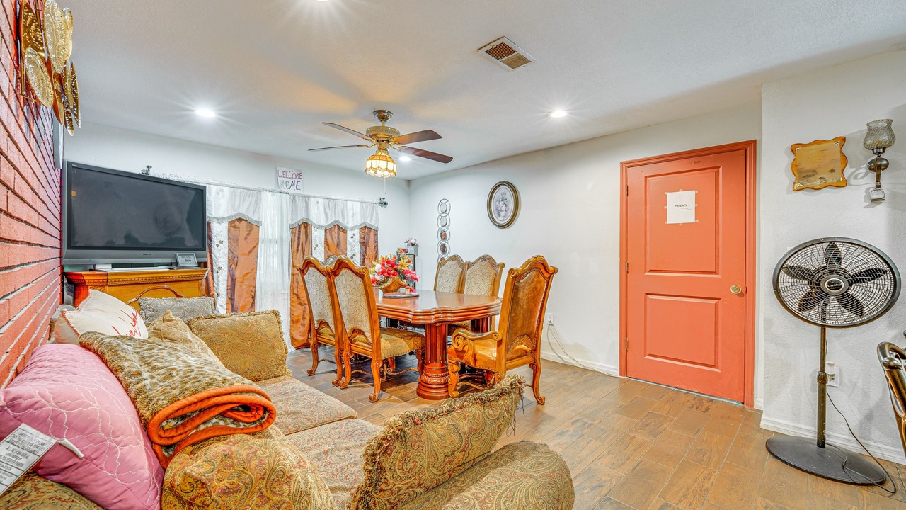 Photo of Bedroom in South Apopka