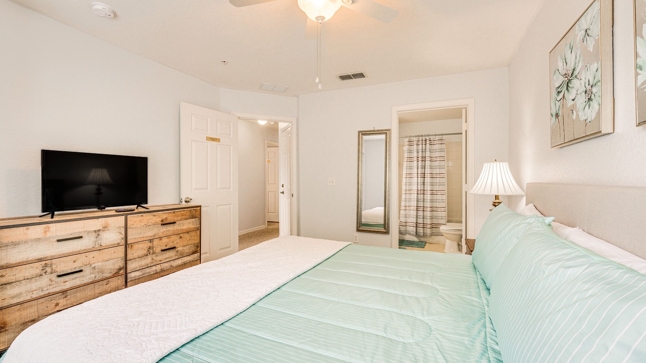 Photo of Bedroom in Venetian Bay Villages