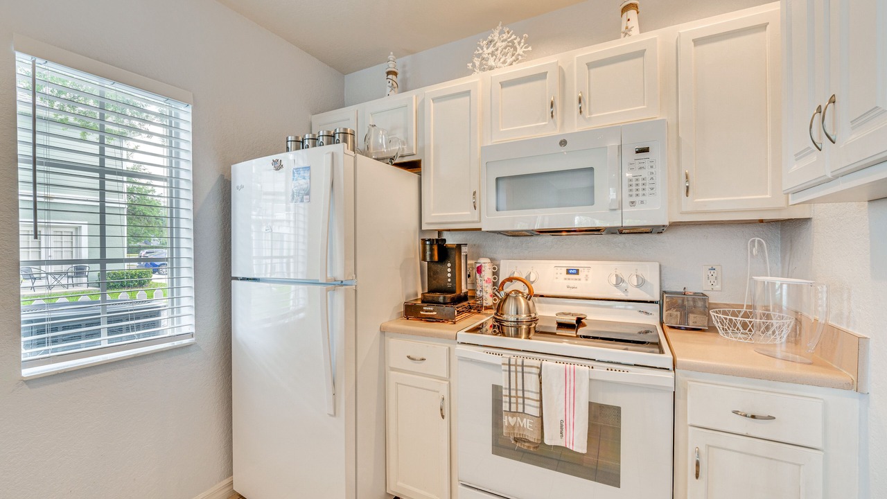 Photo of Kitchen in Venetian Bay Villages
