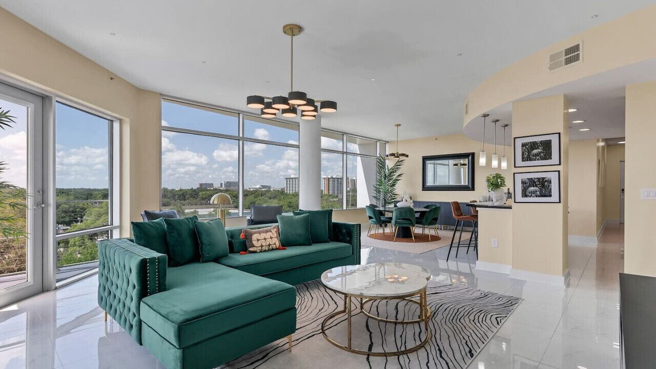 Photo of Livingroom in Downtown Orlando