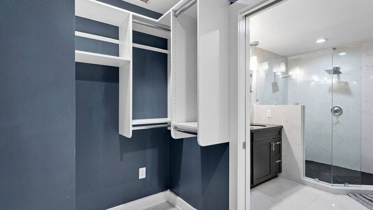 Photo of Bathroom in Downtown Orlando