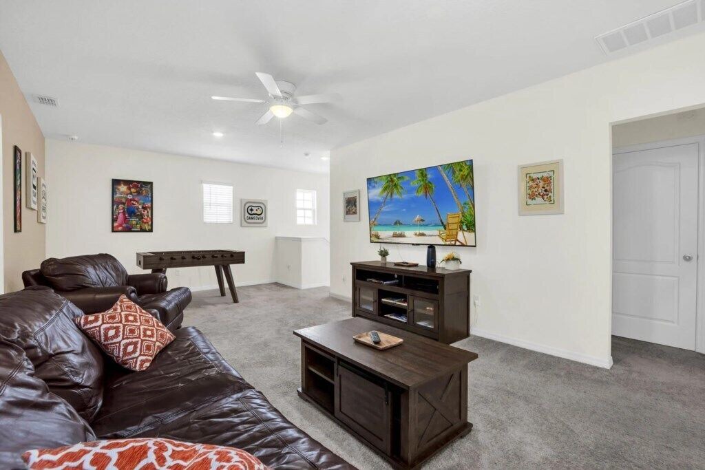 Photo of Livingroom in Loughman