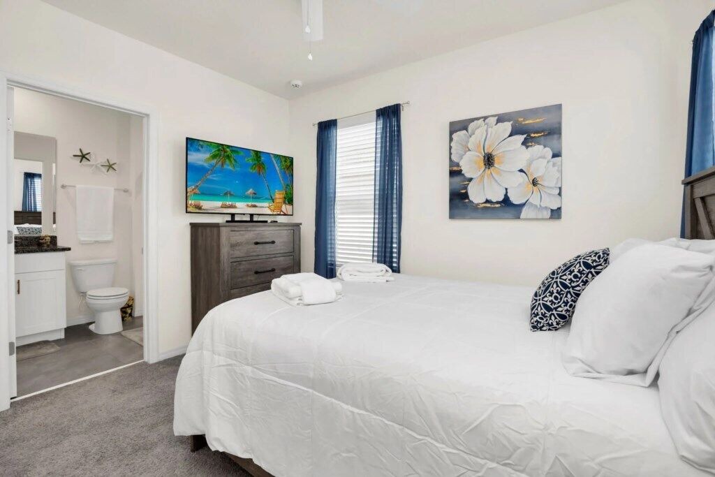 Photo of Bedroom in Loughman