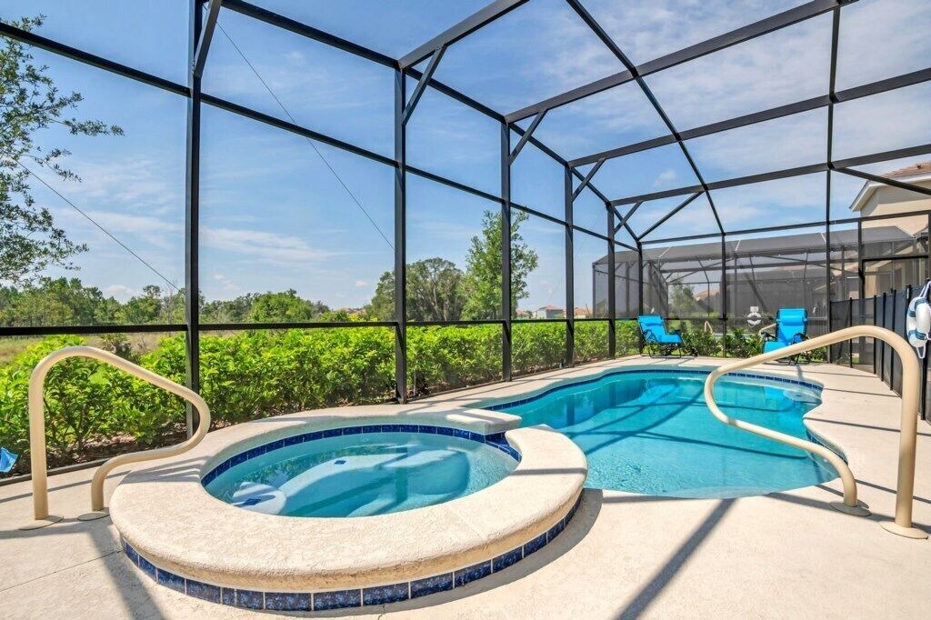 Photo of Outdoor in Loughman