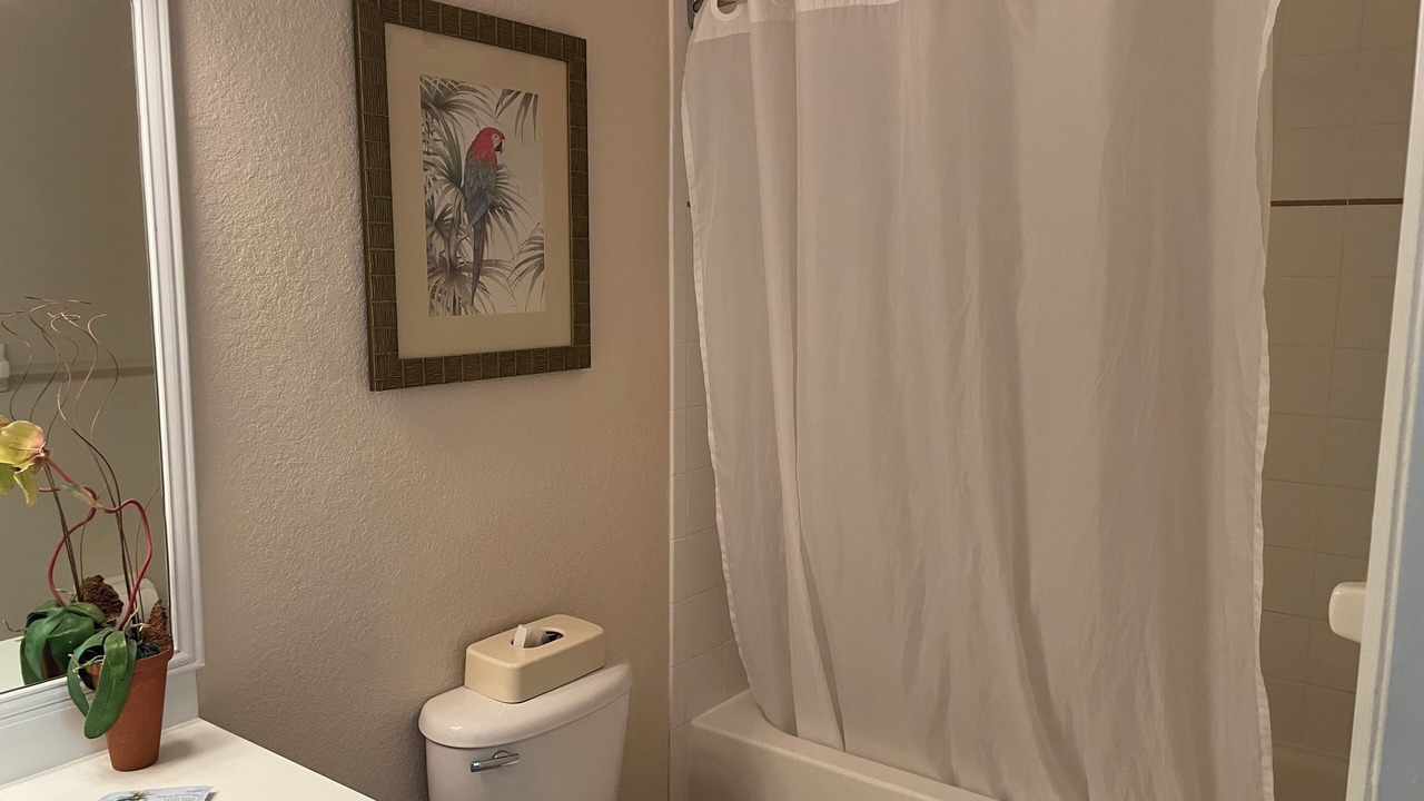 Photo of Bathroom in Bahama Bay