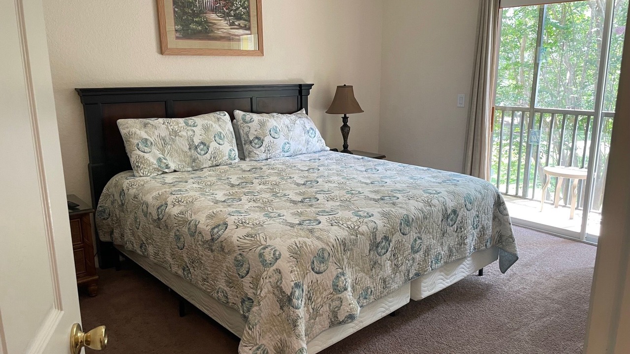 Photo of Bedroom in Bahama Bay