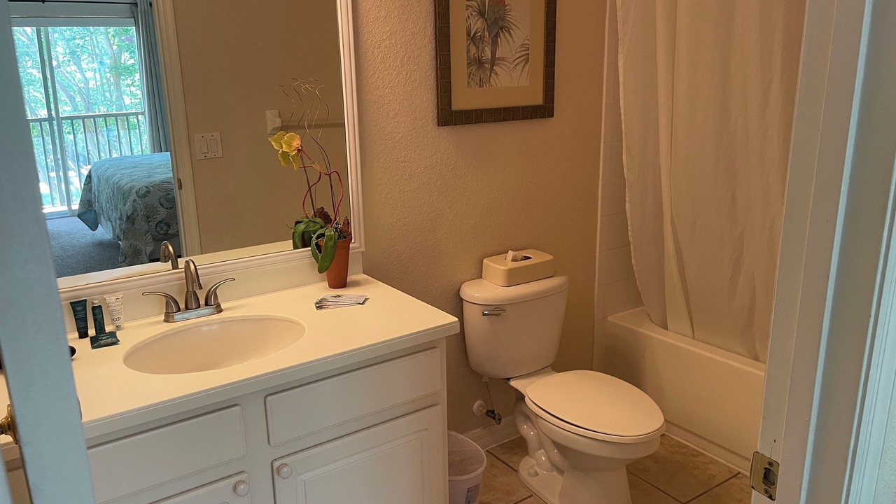 Photo of Bathroom in Bahama Bay