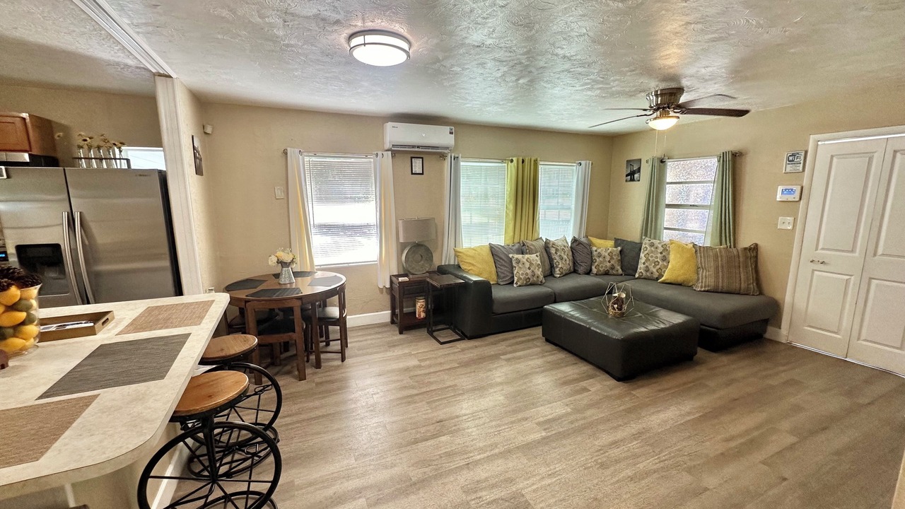 Photo of Livingroom in Clear Lake