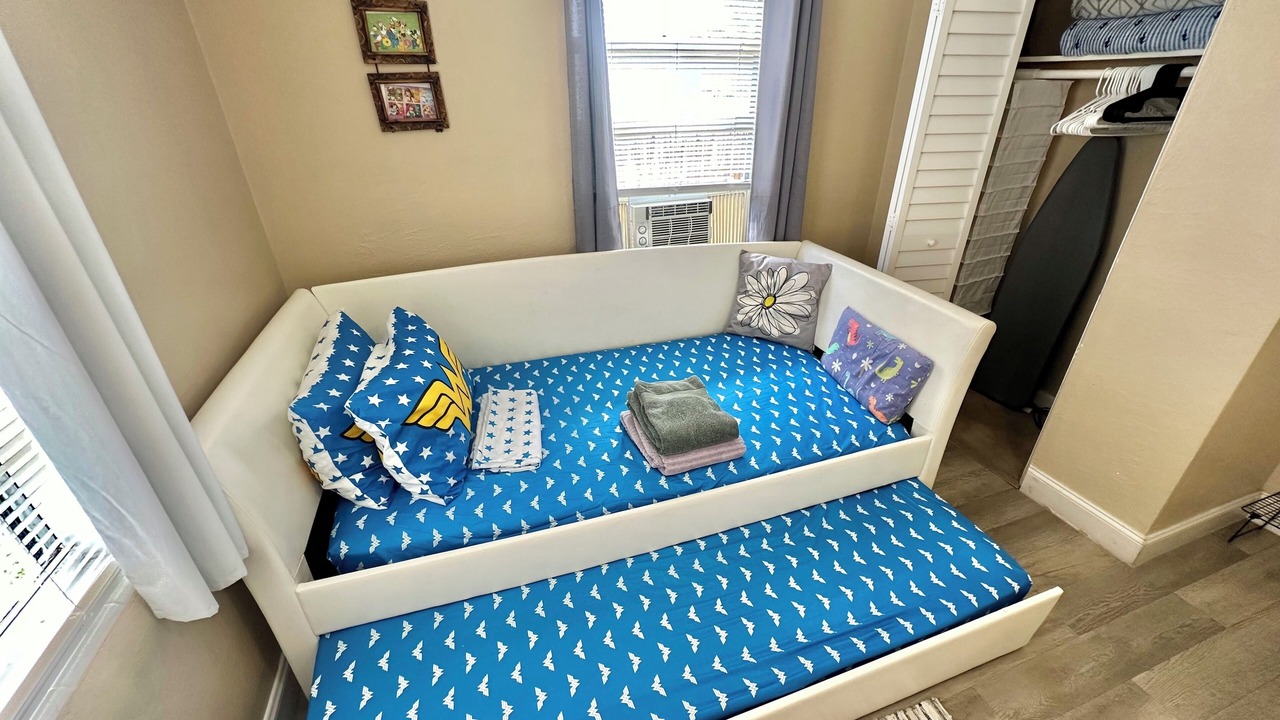 Photo of Bedroom in Clear Lake
