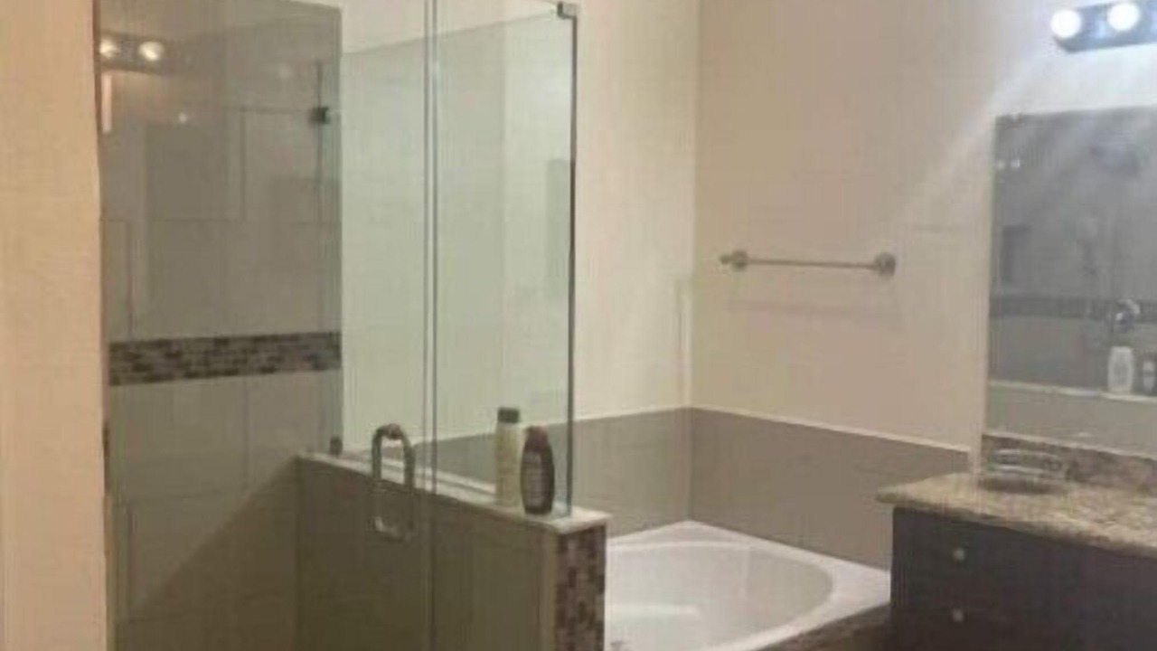 Photo of Bathroom in Lakeside Estates