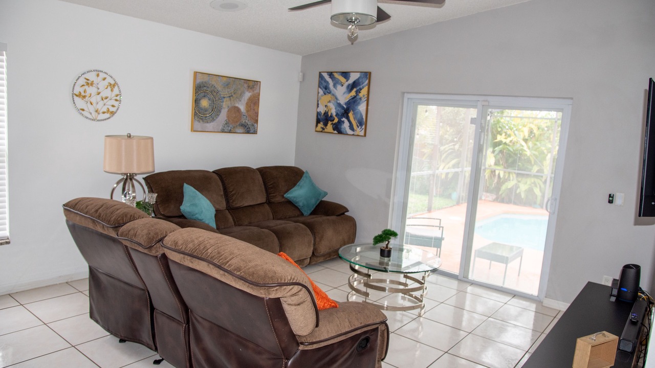 Photo of Livingroom in Buena Ventura Lakes