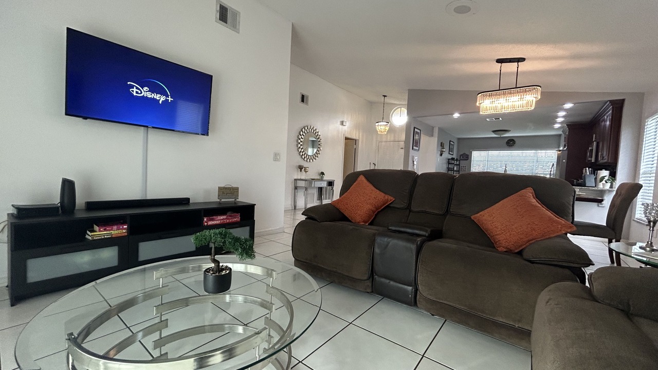 Photo of Livingroom in Buena Ventura Lakes