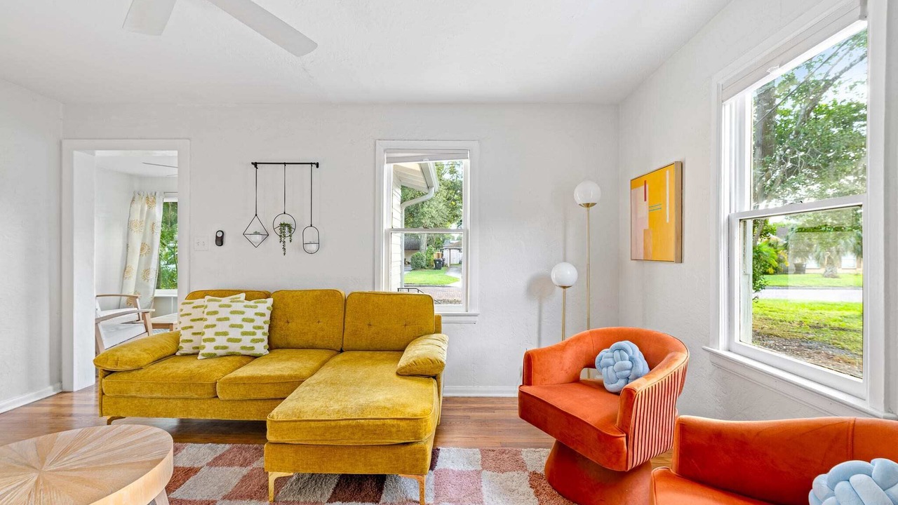 Photo of Livingroom in College Park
