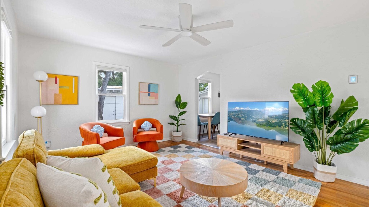 Photo of Livingroom in College Park