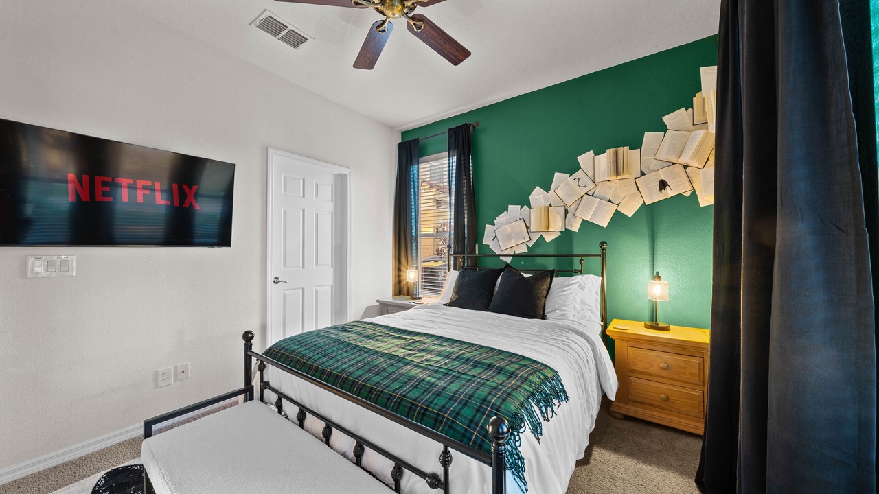 Photo of Bedroom in Watersong