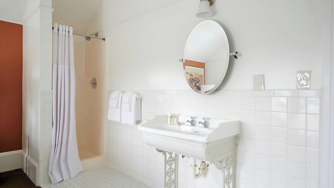 Photo of Bathroom in Lake Cherokee