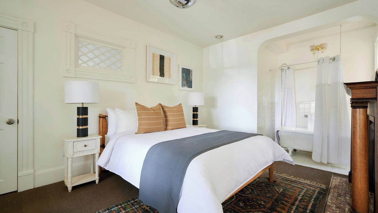 Photo of Bedroom in Lake Cherokee
