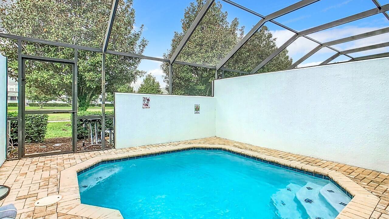 Photo of Outdoor in Windsor Hills