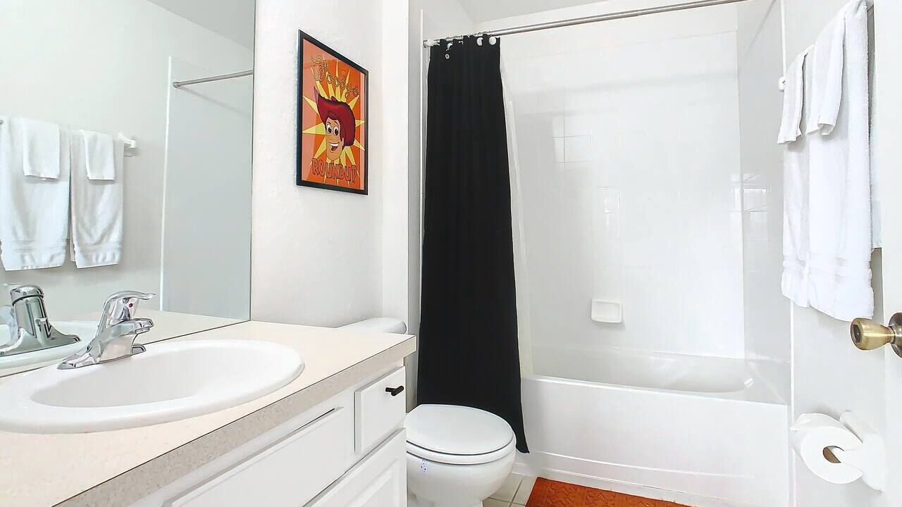 Photo of Bathroom in Windsor Hills