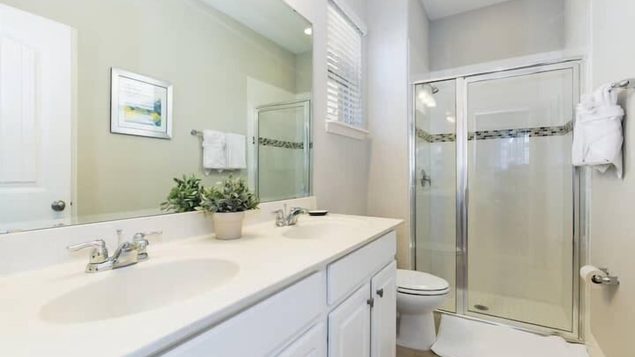 Photo of Bathroom in Loughman
