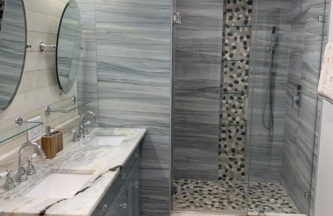 Photo of Bathroom in Buena Ventura Lakes