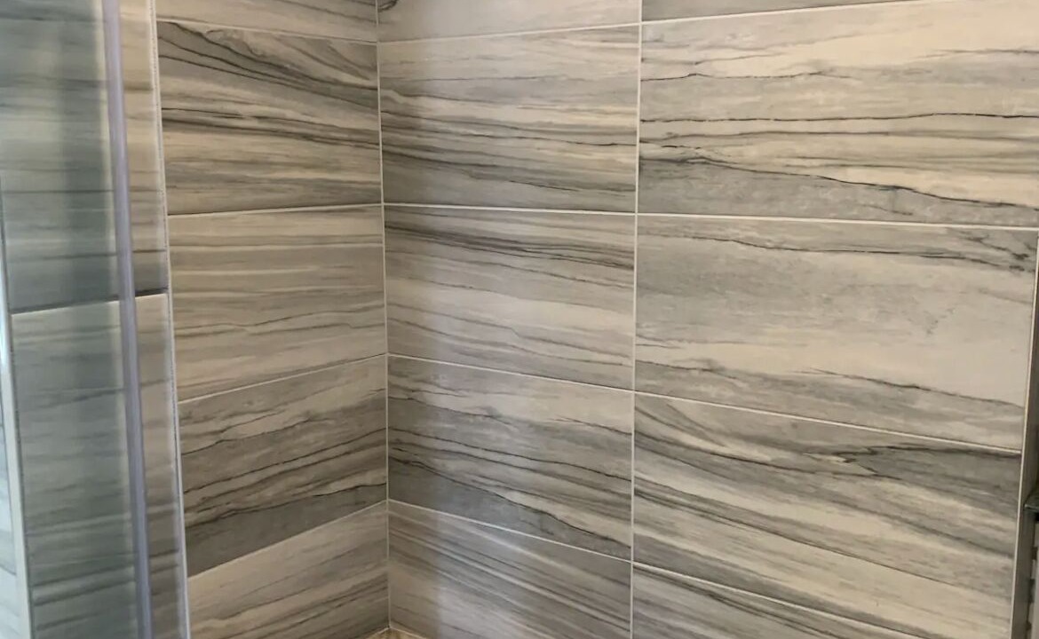 Photo of Bathroom in Buena Ventura Lakes