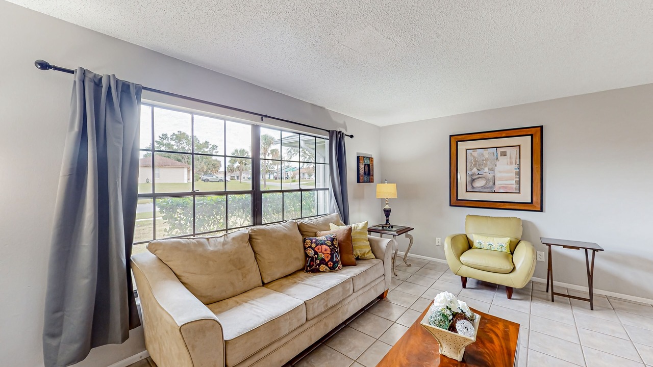 Photo of Livingroom in Indian Ridge