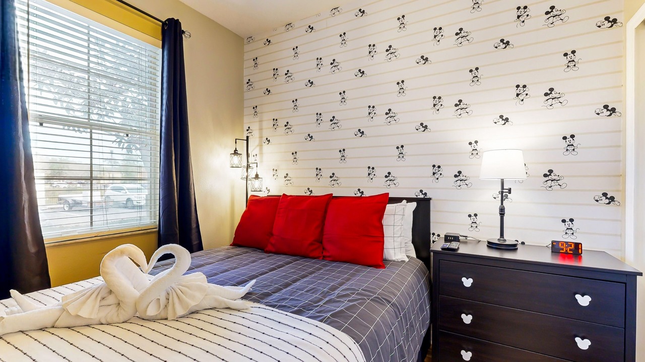 Photo of Bedroom in Crestwynd Bay