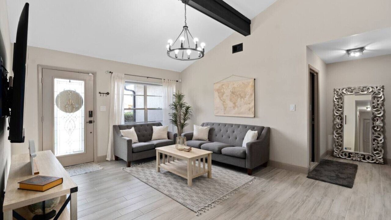 Photo of Livingroom in Buena Ventura Lakes