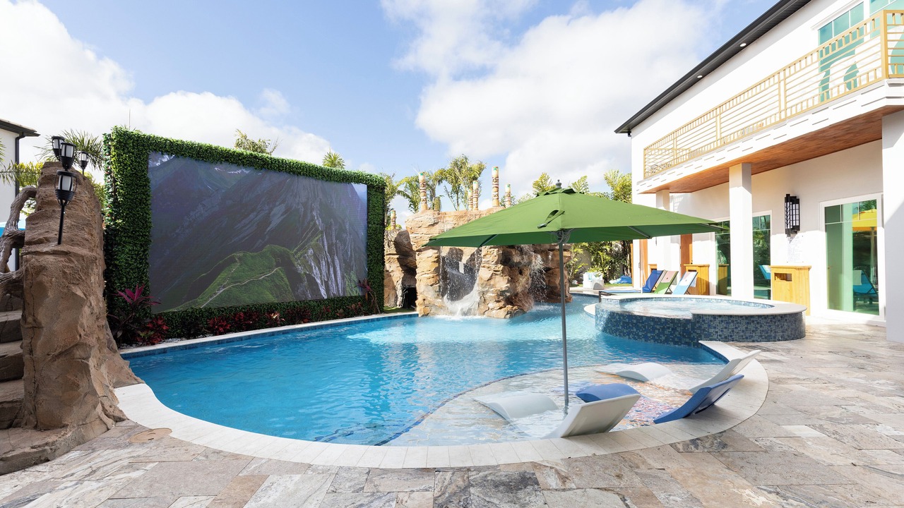 Photo of Outdoor in Loughman