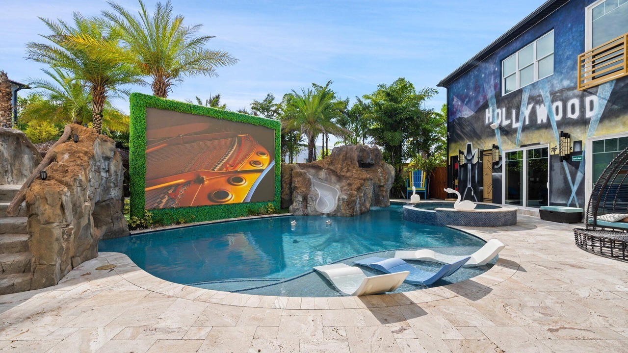 Photo of Outdoor in Loughman