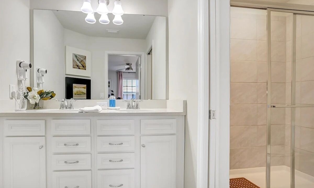 Photo of Bathroom in Loughman