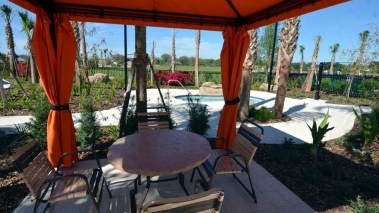 Photo of Outdoor in Loughman