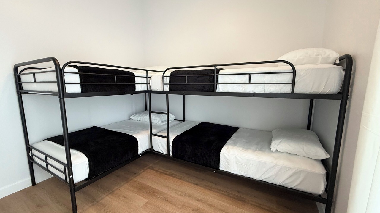 Photo of Bedroom in Lakeside Estates