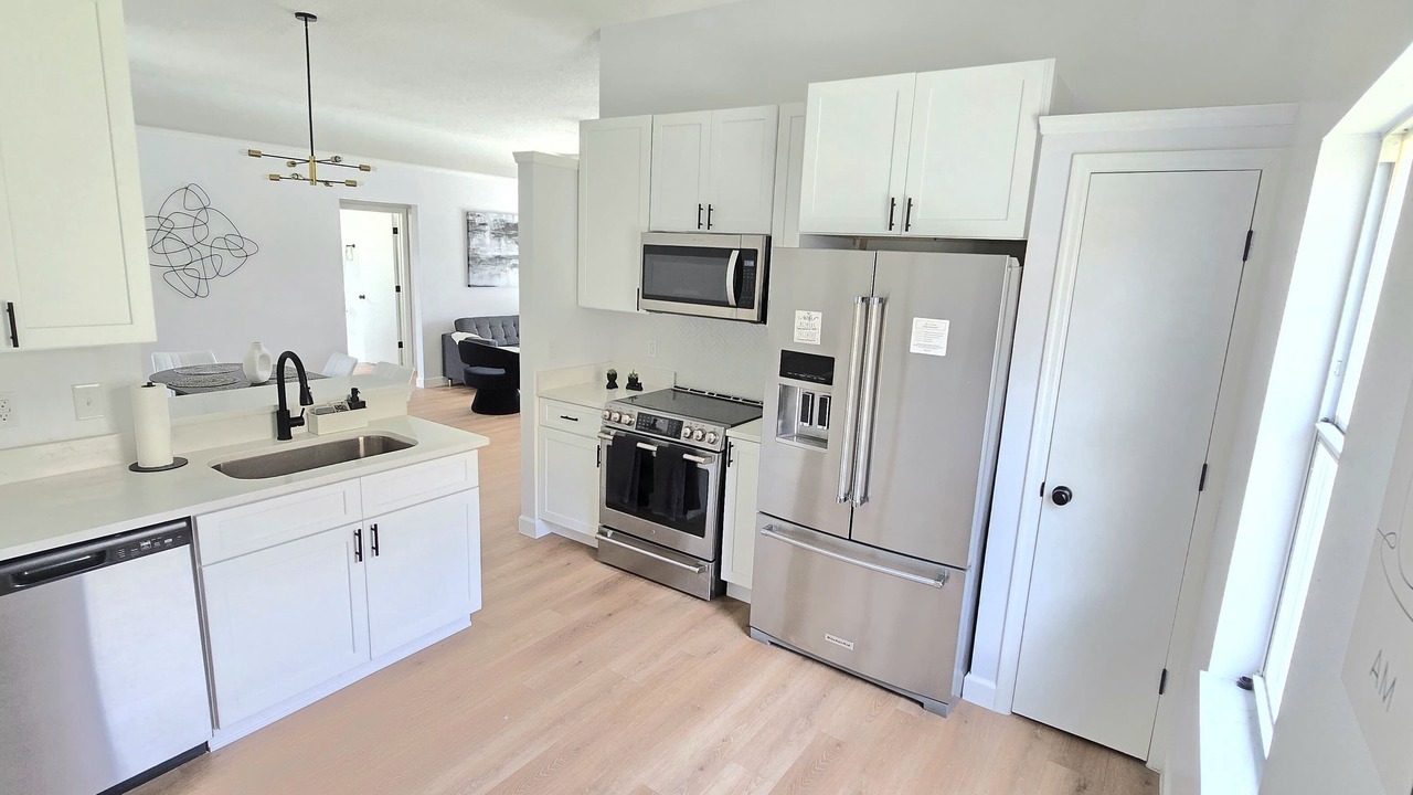 Photo of Kitchen in Lakeside Estates