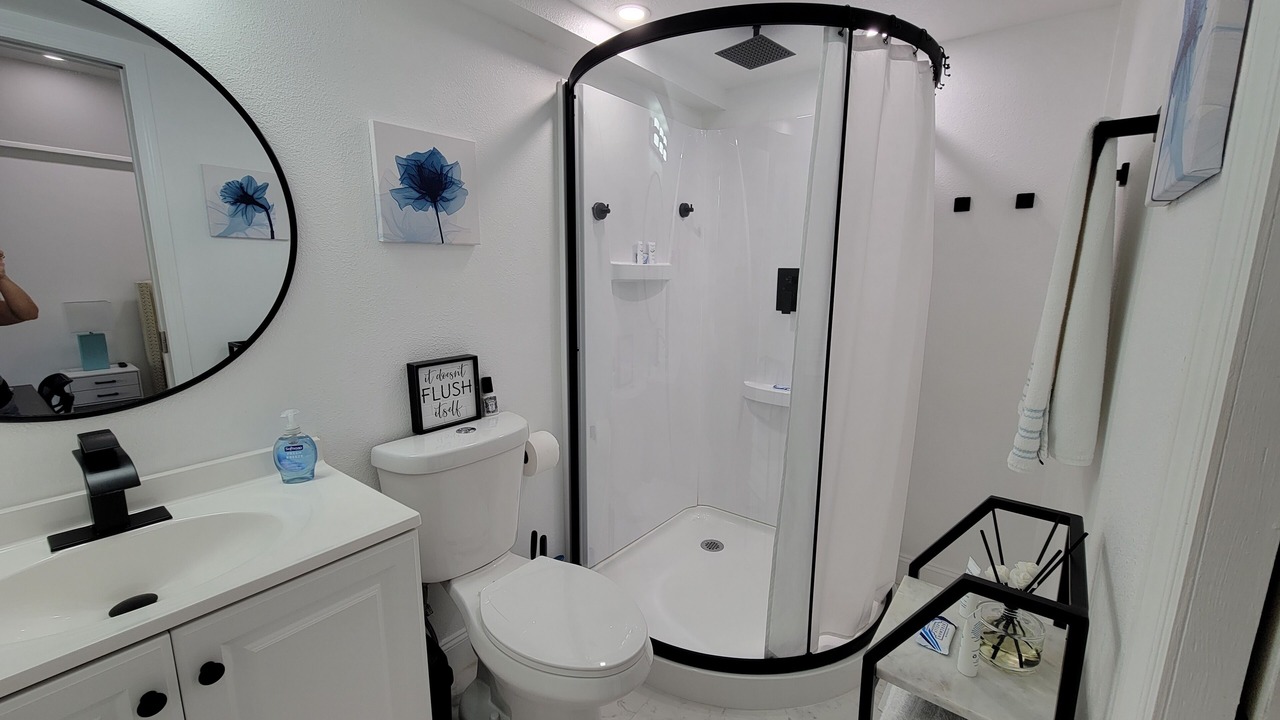 Photo of Bathroom in Mill Run