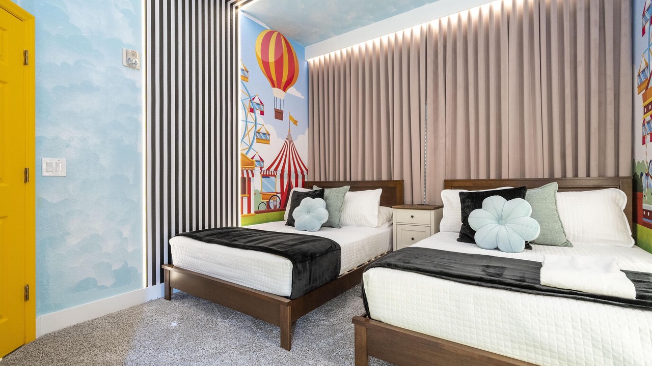 Photo of Bedroom in Bahama Bay