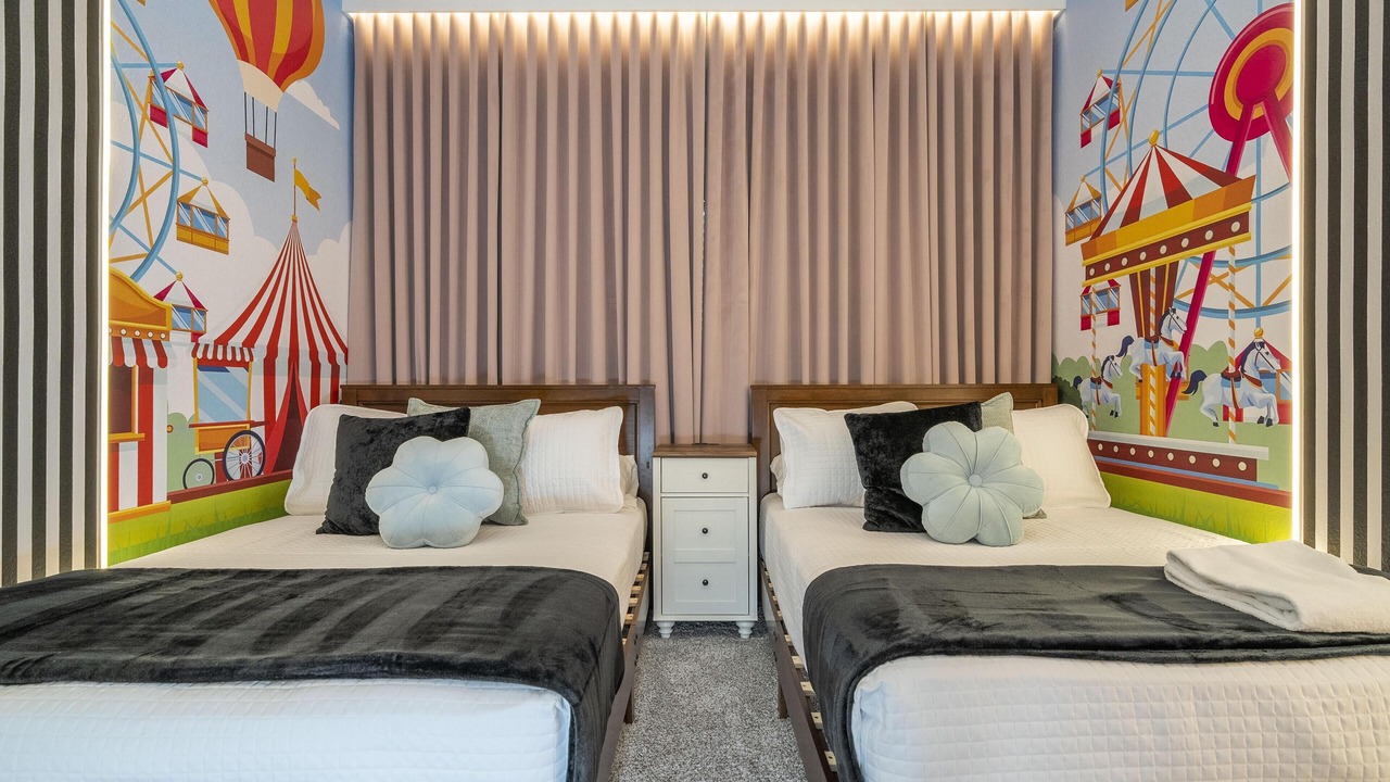 Photo of Bedroom in Bahama Bay