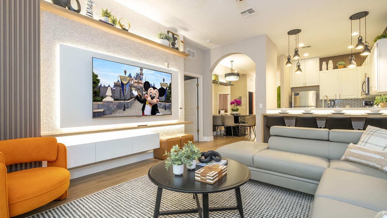 Photo of Livingroom in Bahama Bay