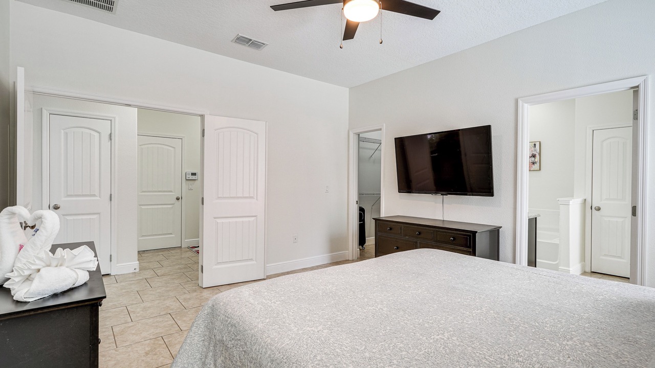 Photo of Bedroom in Loughman
