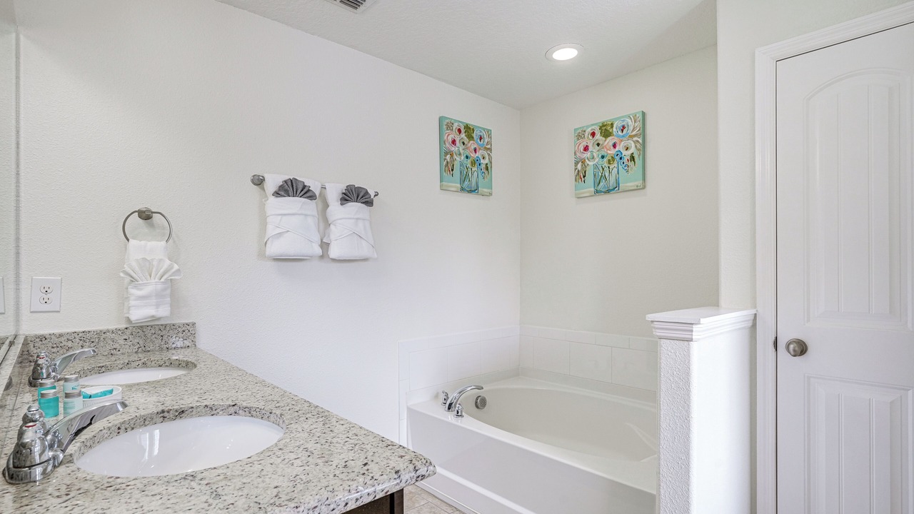 Photo of Bathroom in Loughman