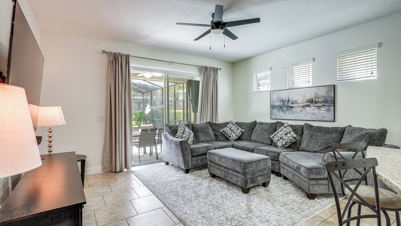 Photo of Livingroom in Loughman