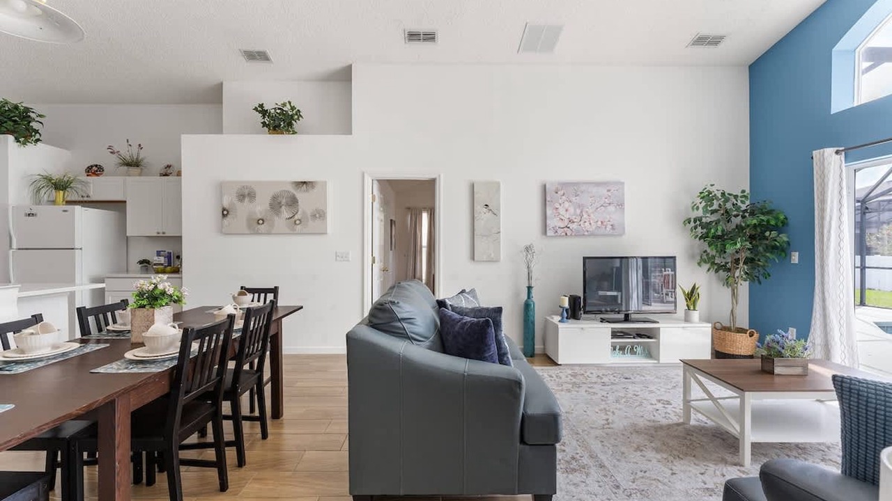 Photo of Livingroom in Seasons